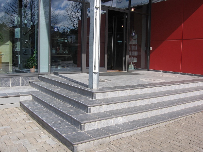 Фронтальная ступень Roccia 840 grigio, Stroeher